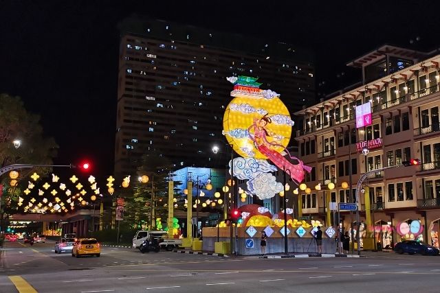chinatown mid autumn festival lightup 2021