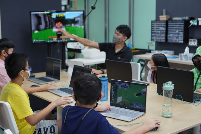 Nullspace Robotics Minecraft Coding Class for kids