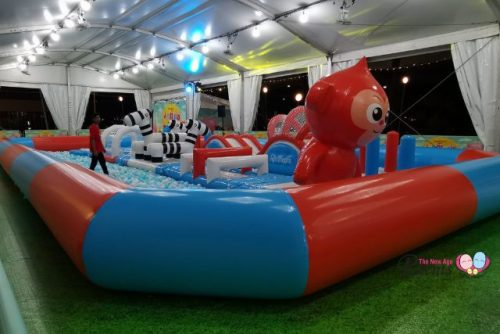 Inflatables Jumptopia at VivoCity