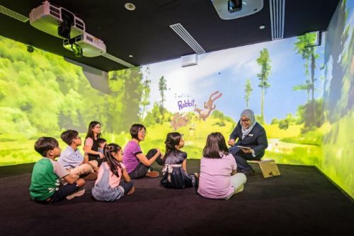 Bukit Panjang Public Library