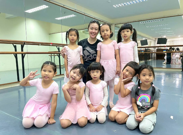 Crestar School of Dance Ballet classes Singapore