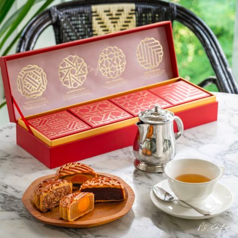 PS.Cafe Cantonese-style mooncakes