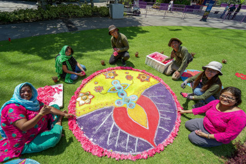 Flower carpet Supertree Grove