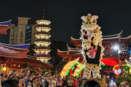 Lion Dance Lian Shan Shuang Lin Monastery Mid Autumn Festival