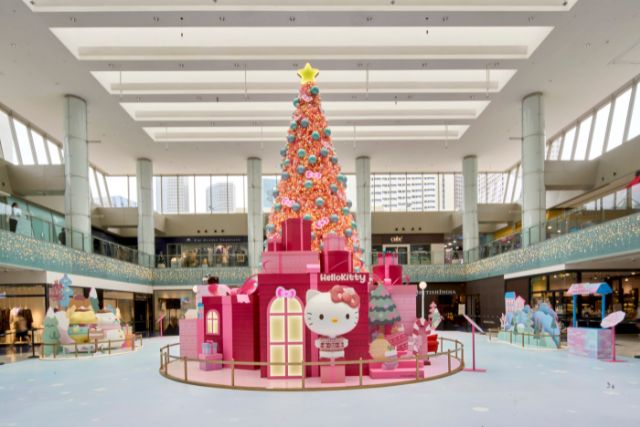 Christmas Wanderland Hello Kitty Marina Square