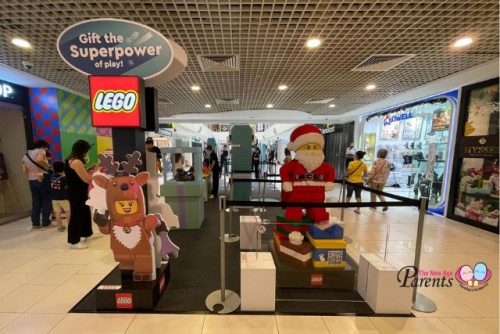 The LEGO Santa's Superpower Christmas Cove
