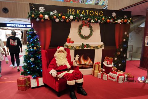 i12 Katong Santa Claus Meet & Greet