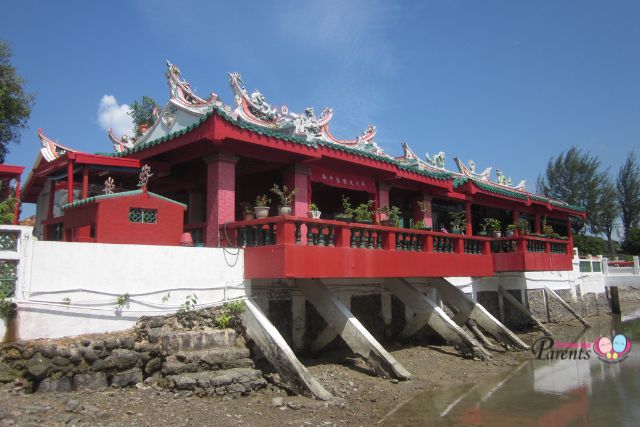 Kusu Island temple
