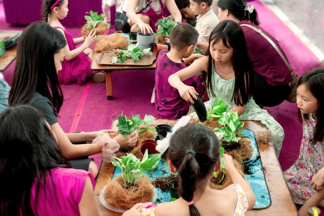 Marina Square Sustainable Kids Market workshop