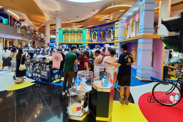 VivoCity Disney retail pop-up