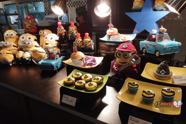 Mega Despicable Summer Minion Food