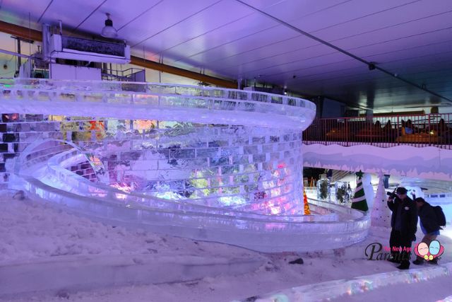 Snow City Singapore Glacier Luge