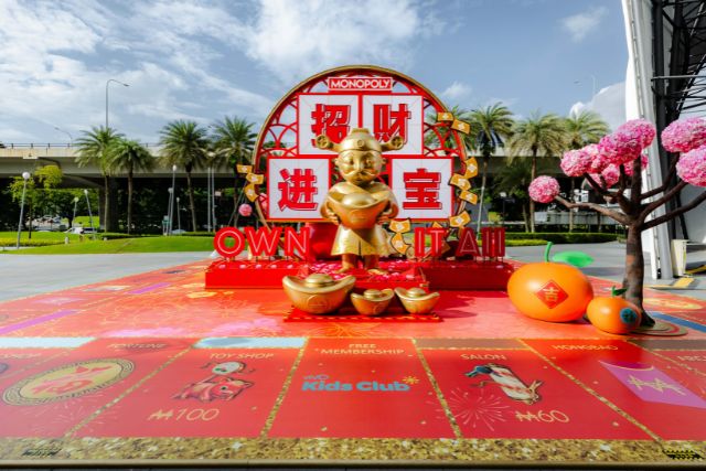 VivoCity CNY Giant MONOPOLY Board