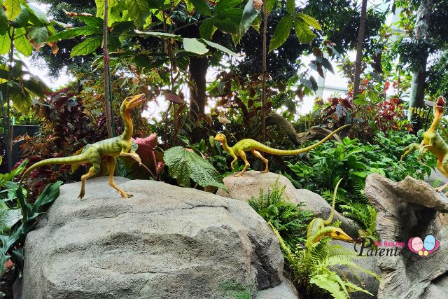 Jurassic World The Experience Velociraptor