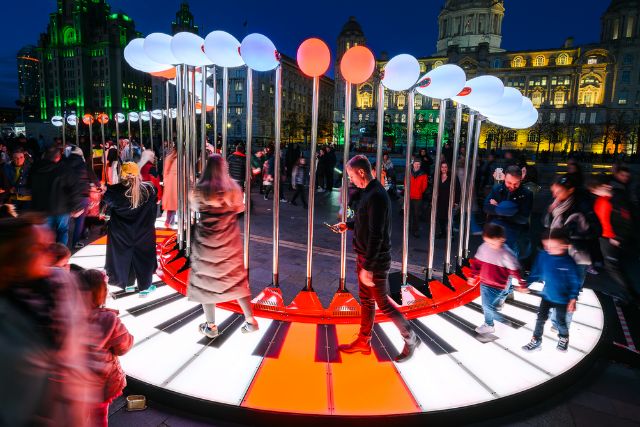 Piano Walk i Light Singapore 2025