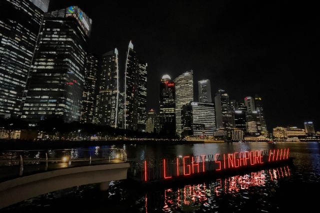 Urban Oracle i Light Singapore 2025