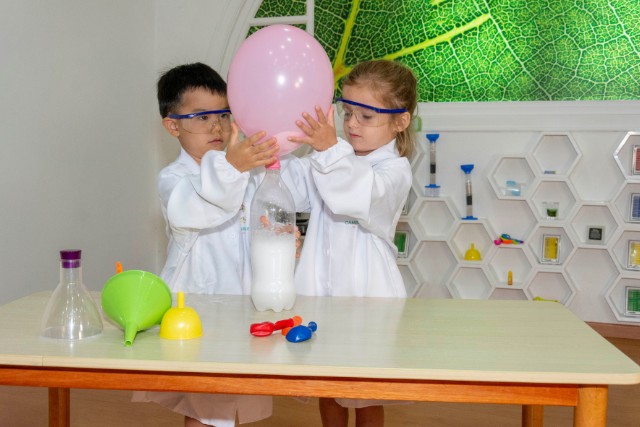Cambridge Preschool iSTEAM
