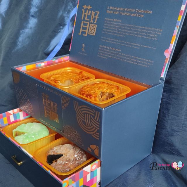 Pine Garden Mooncakes
