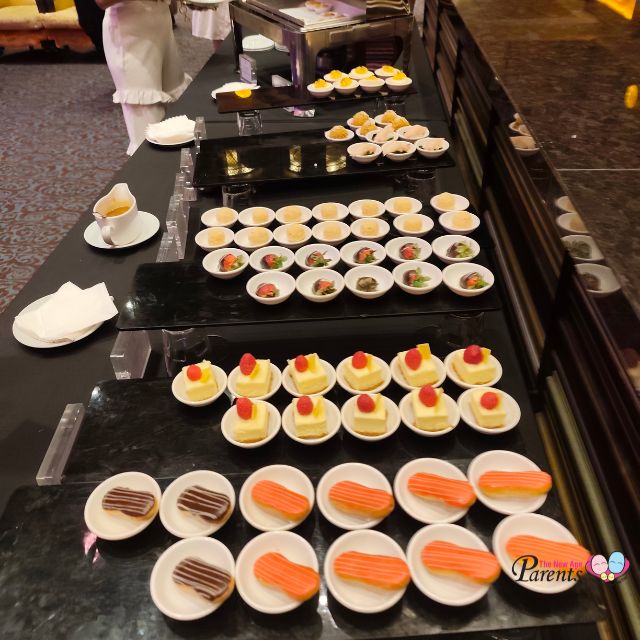 Ovation of the Seas Dining options