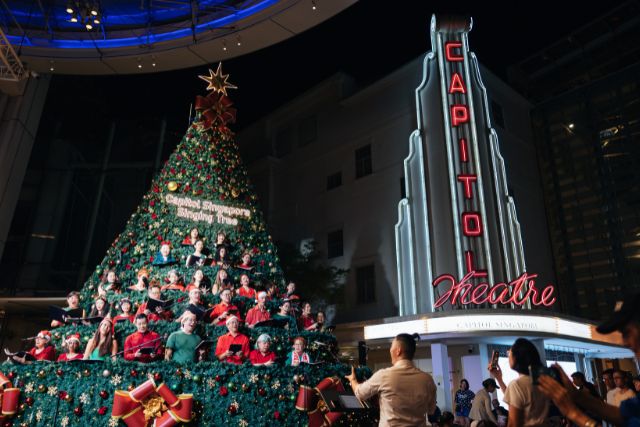 Capitol Christmas Singing Tree