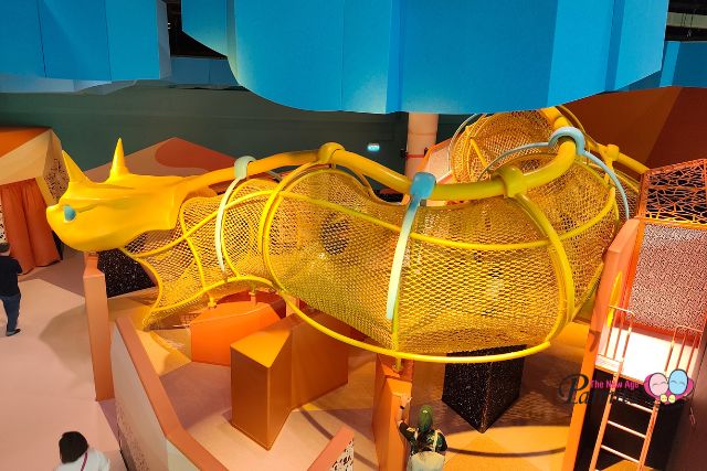 Curiosity Cove Viper Snake