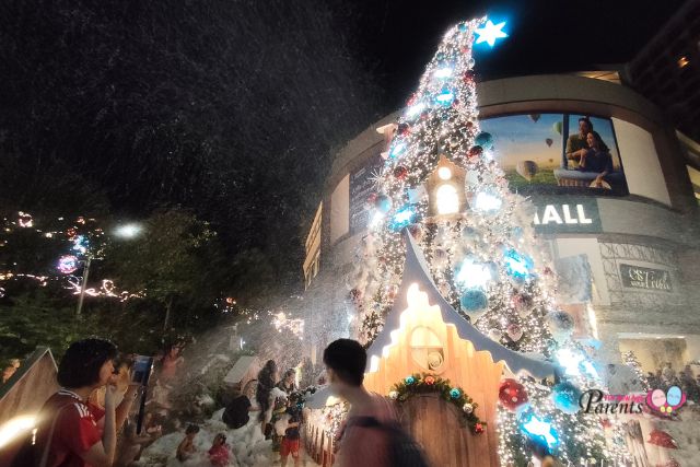 Tanglin Mall Snow Fall & Avalanche