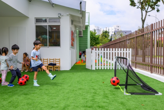 Nest Open House April Outdoor