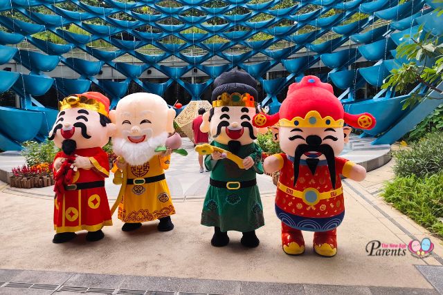 Sentosa Chinese New Year walkabout characters
