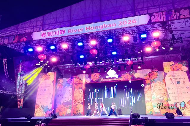 River Hongbao live performances