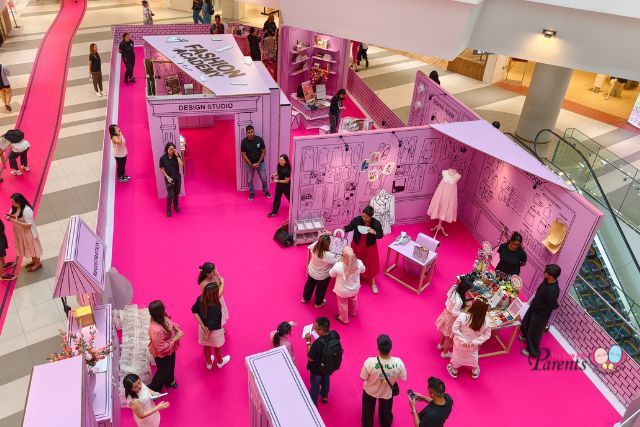 2D Pink Fashion Academy