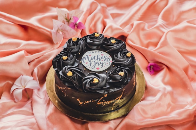 mothers day cakes unsplash