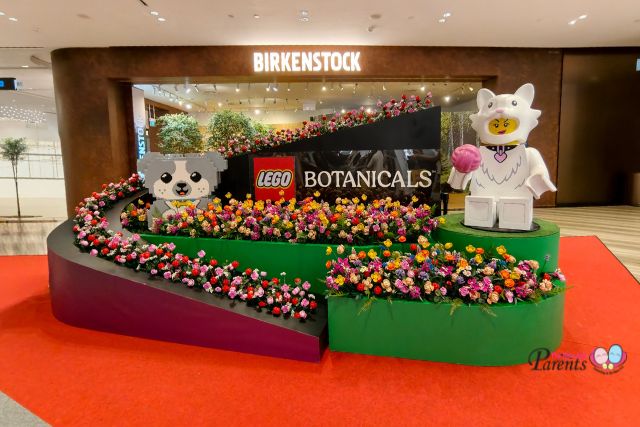 LEGO Botanicals Pop Up Store