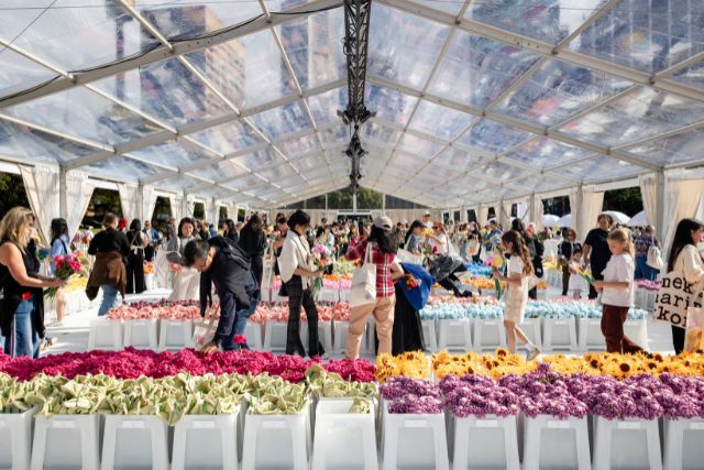 Cj Hendry's Flower Market in Sydney