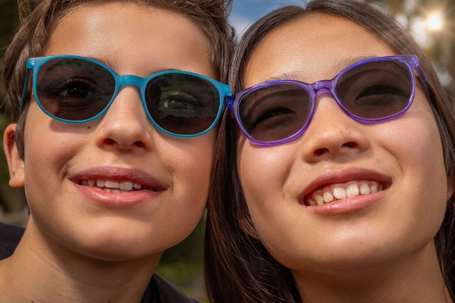 MiYOSMART Chameleon Photochromic Lenses Myopia management