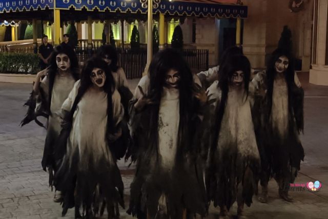 USS Halloween Horror Nights Pontianak-inspired Fatimah Rockers