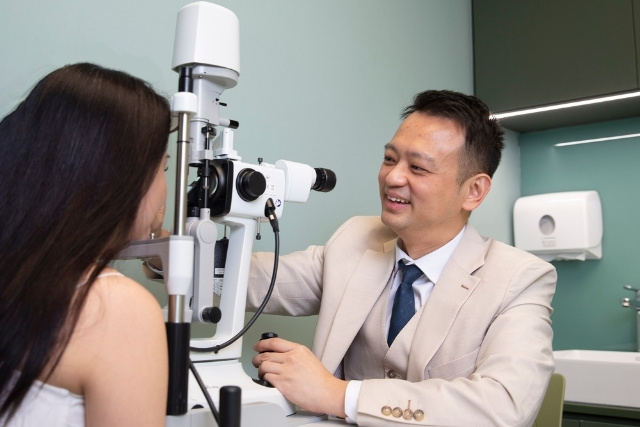 Eye Health Is a Family Affair: Top signs what Children and Parents Should Look Out For