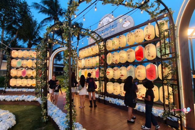 VivoCity Moonlit Garden Lantern Riddle Challenge