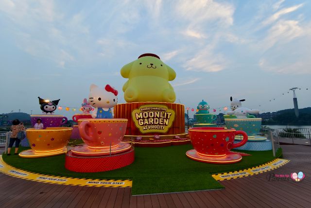 Sanrio Characters Moonlit Garden at VivoCity Sanrio Characters Moonlit Garden at VivoCity