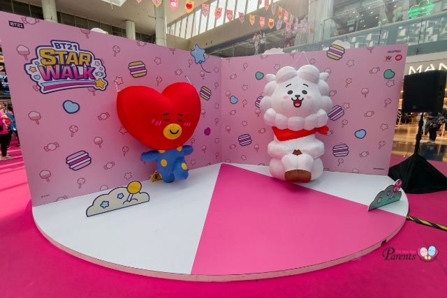 BT21 STAR WALK Marina Square Photo Ops