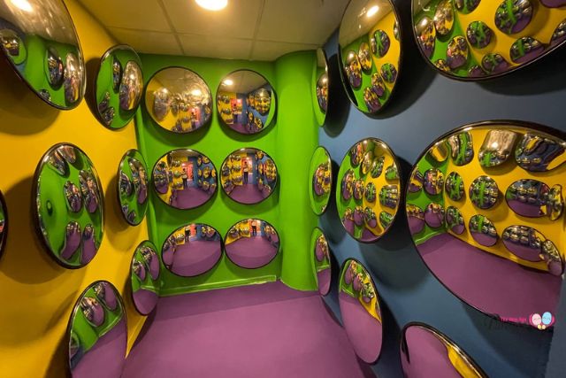 MAGICAL ART WORLD Infinity Lens