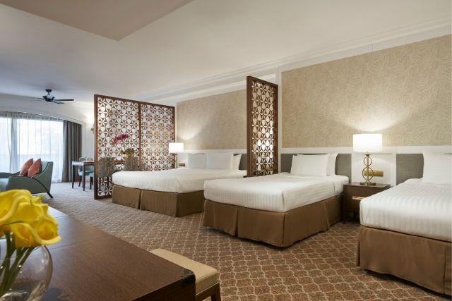 Orchard Rendezvous Hotel Family Suite Bedroom